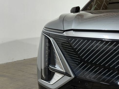 Certified 2024 Cadillac Lyriq Tech AWD/4WD image 10