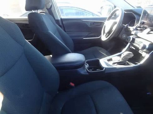 Certified 2023 Toyota RAV4 LE image 10