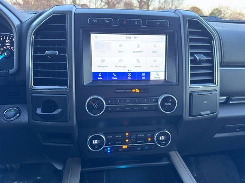 Used 2021 Ford Expedition XLT image 35