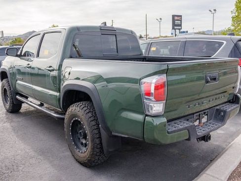 Used 2021 Toyota Tacoma TRD Off-Road w/ Technology Package image 3