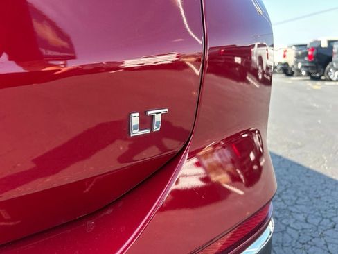 Used 2018 Chevrolet Equinox LT FWD image 11