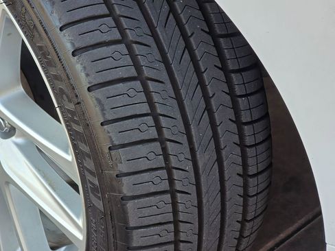 Used 2014 Lexus CT 200h image 20