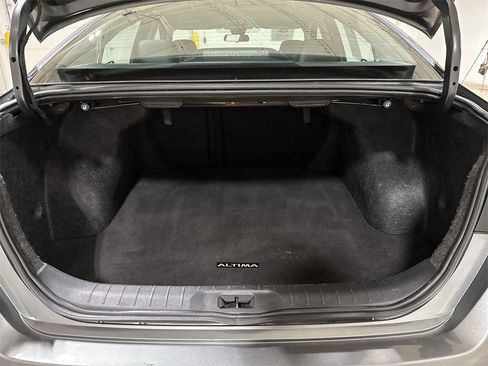 Used 2023 Nissan Altima 2.5 SR image 23