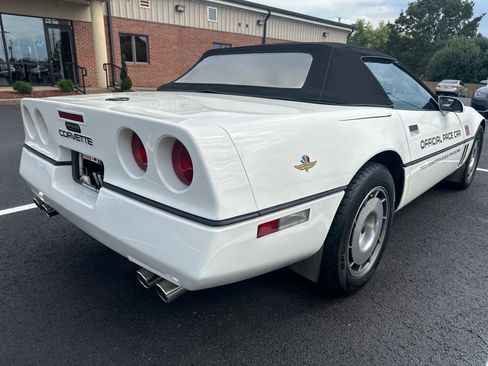 Used 1986 Chevrolet Corvette Convertible image 7