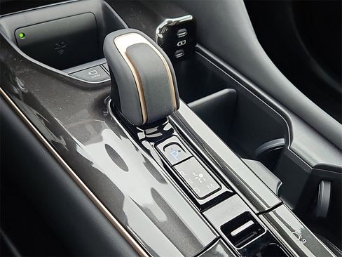 New 2026 Toyota Crown Platinum image 19