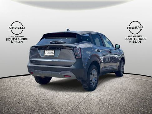 Used 2025 Nissan Kicks S FWD image 5