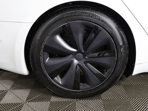 Used 2023 Tesla Model S AWD/4WD image 21