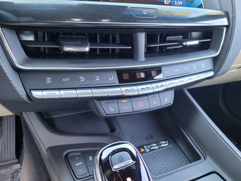 Certified 2023 Cadillac CT5 Luxury w/ Cold Weather Package image 18