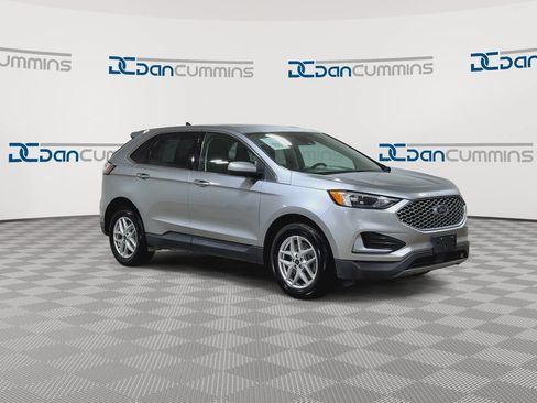 Used 2023 Ford Edge SEL w/ Cold Weather Package AWD/4WD image 2