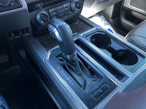 Used 2015 Ford F150 Platinum w/ Equipment Group 701A Luxury image 35