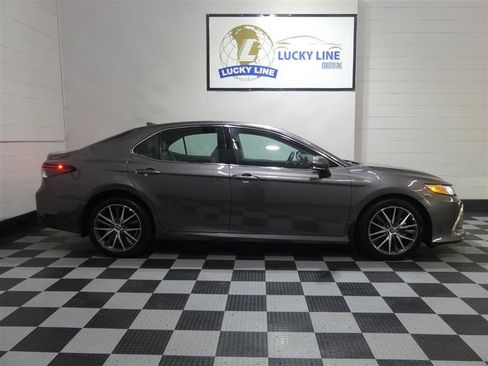 Used 2023 Toyota Camry XLE w/ Cold Weather Package AWD/4WD image 6