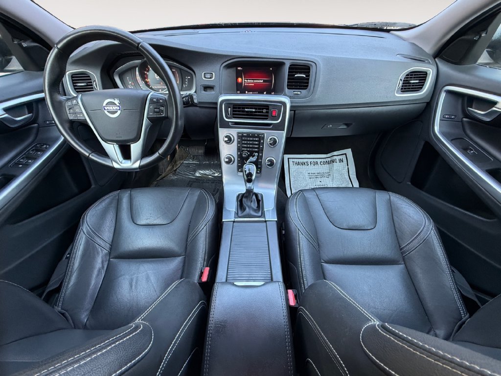 Used 2018 Volvo V60 T5 Dynamic w/ Vision Package FWD image 12