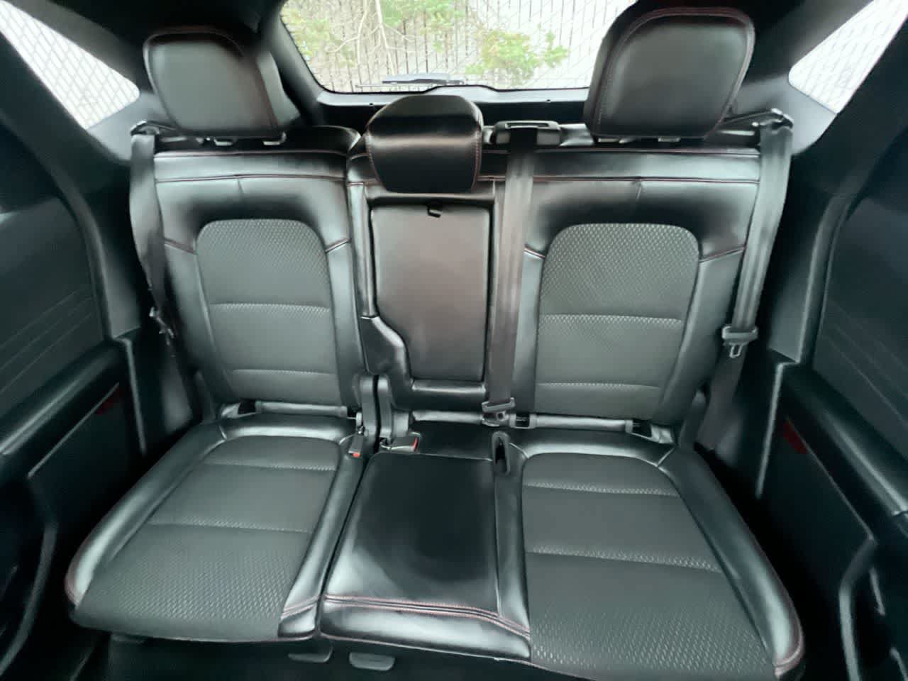Used 2025 Ford Escape ST-Line Select AWD/4WD image 23