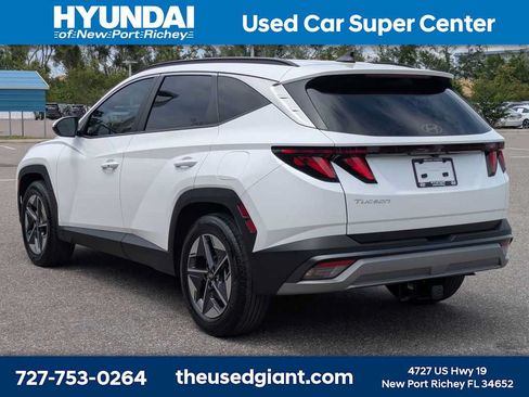Used 2026 Hyundai Tucson SEL FWD image 3