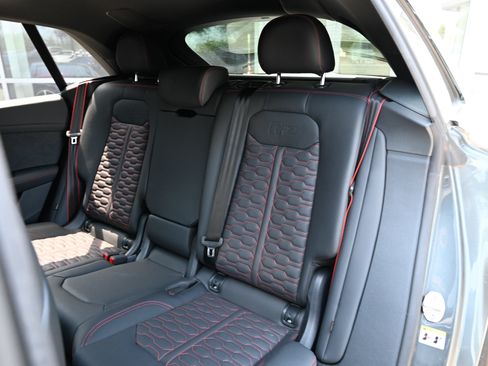Used 2024 Audi RS Q8 AWD/4WD image 36