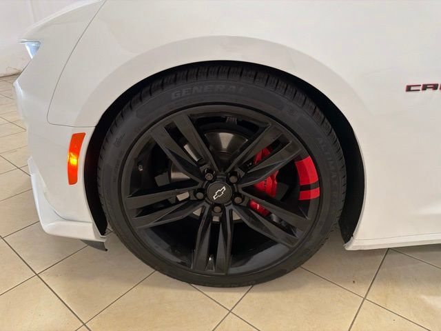 Used 2022 Chevrolet Camaro LT w/ Redline Edition RWD image 28