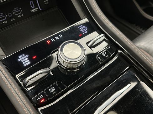 Used 2023 Jeep Grand Cherokee L Summit AWD/4WD image 27