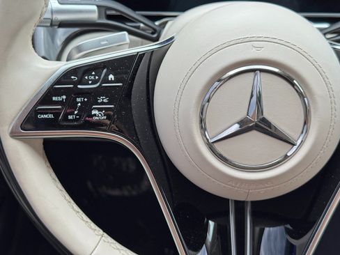 Used 2023 Mercedes-Benz S 500 4MATIC w/ AMG Line image 24