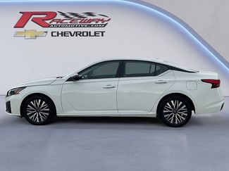 Used 2025 Nissan Altima 2.5 SV FWD video 2