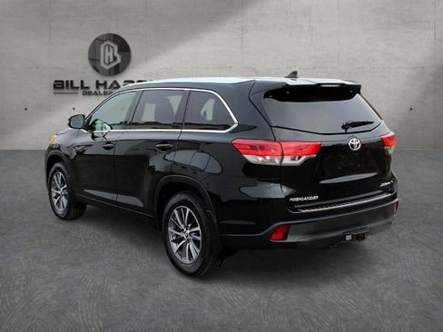 Used 2018 Toyota Highlander XLE image 8
