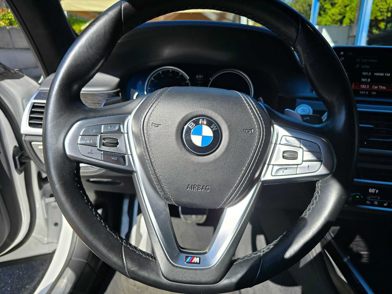 Used 2018 BMW 750i RWD image 23