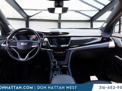 Used 2022 Cadillac XT6 Premium Luxury w/ Technology Package FWD image 4