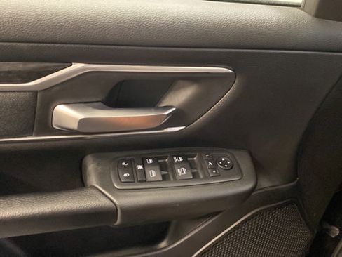 Used 2019 RAM 1500 Big Horn AWD/4WD image 25