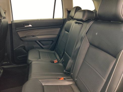 Used 2023 Volkswagen Atlas SE FWD image 18