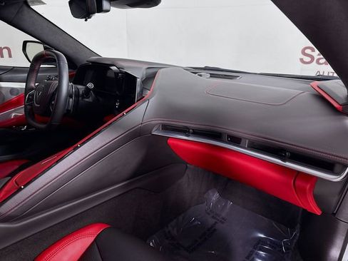 Used 2024 Chevrolet Corvette Stingray Premium Conv w/ Z51 Performance Package RWD image 27