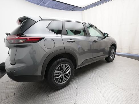 Used 2024 Nissan Rogue S AWD/4WD image 34
