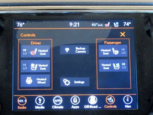 Used 2019 Jeep Grand Cherokee Overland AWD/4WD image 34