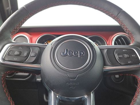 Used 2023 Jeep Wrangler Rubicon w/ Cold Weather Group image 31