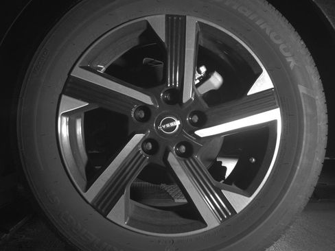 Used 2025 Nissan Sentra SV FWD image 14
