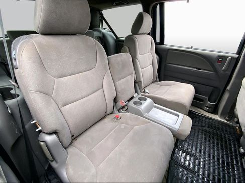 Used 2010 Honda Odyssey EX image 18