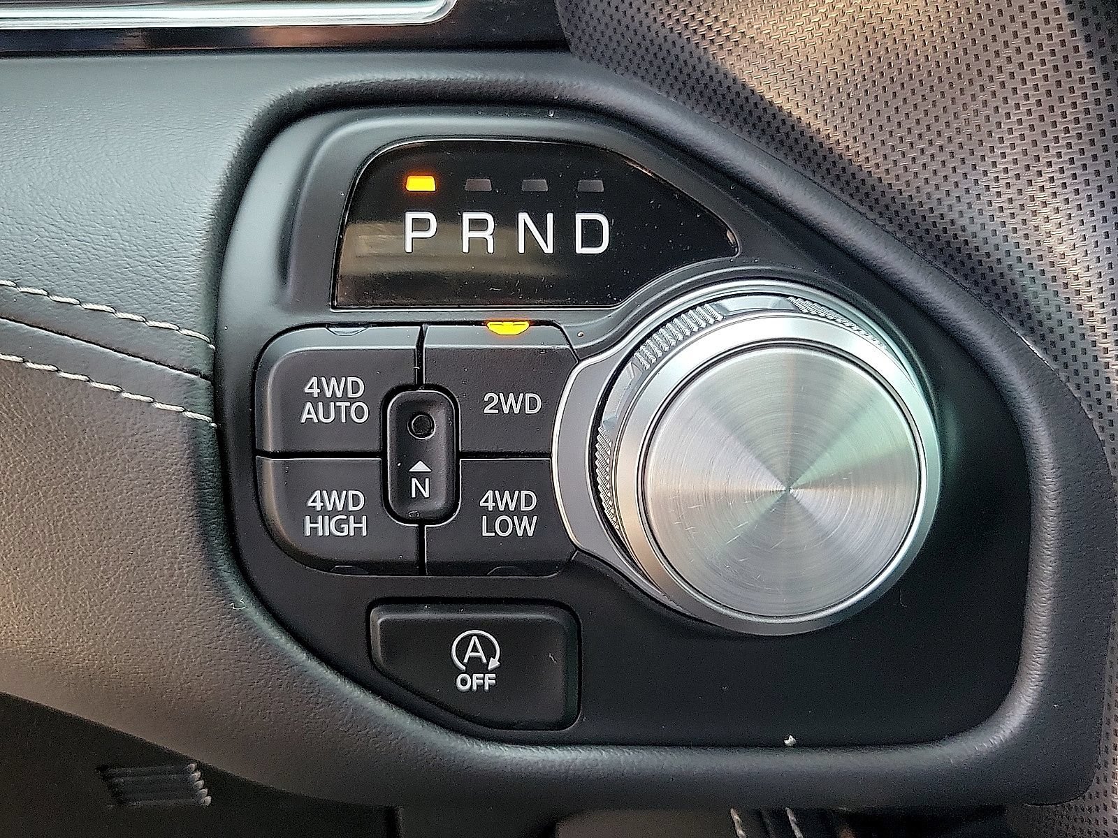 Used 2025 RAM 1500 Limited AWD/4WD image 16
