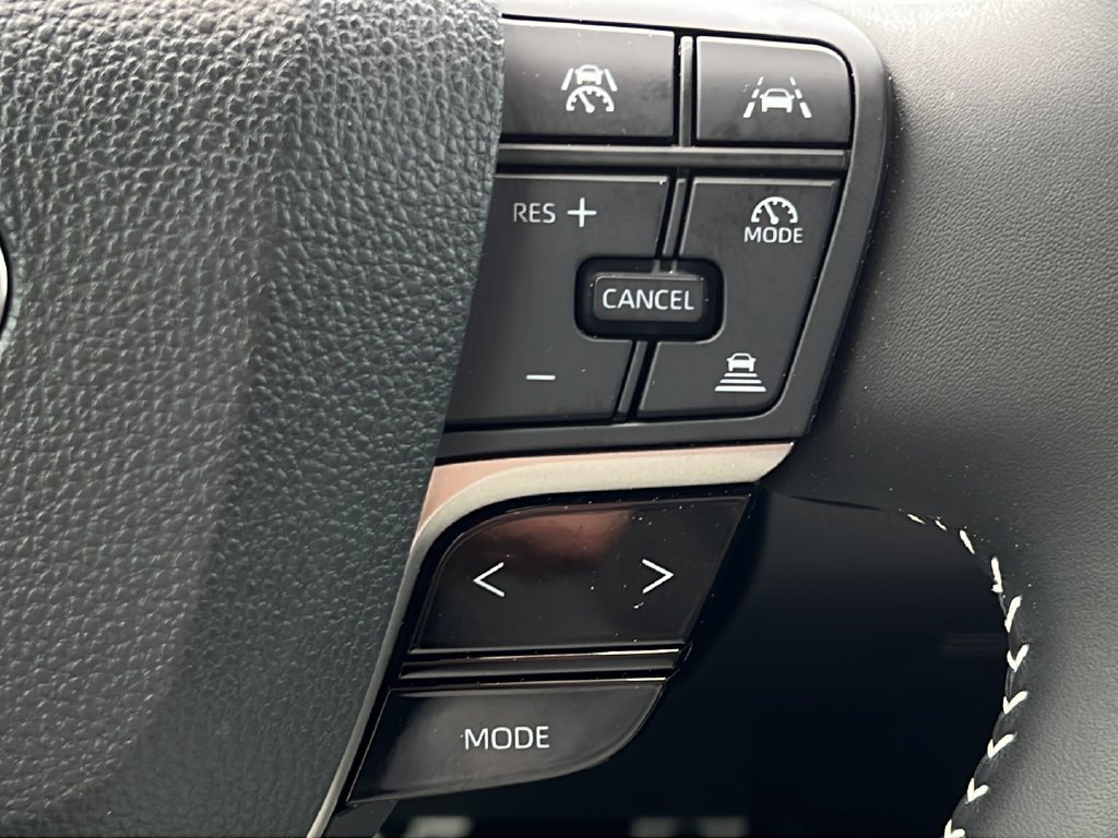 Used 2025 Toyota Camry LE FWD image 20