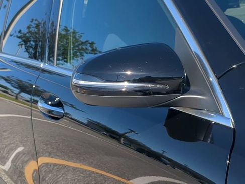 Used 2023 Mercedes-Benz GLB 250 image 12