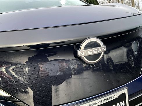 Used 2023 Nissan Ariya AWD image 32