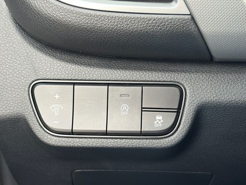 Certified 2026 Kia Seltos LX FWD image 18