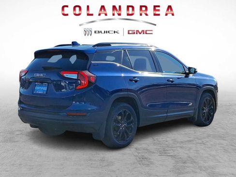 Certified 2022 GMC Terrain SLT w/ Infotainment Package II image 6