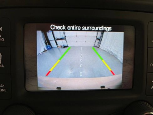 Used 2017 Jeep Renegade Trailhawk AWD/4WD image 32