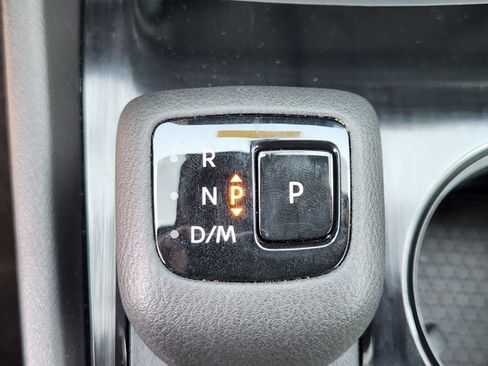 Certified 2025 Nissan Rogue S AWD/4WD image 10