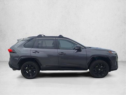 Used 2024 Toyota RAV4 XSE w/ Weather Package AWD/4WD image 4