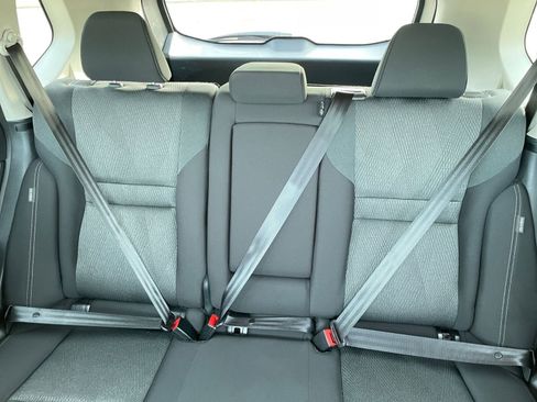 Used 2025 Nissan Rogue SV image 39