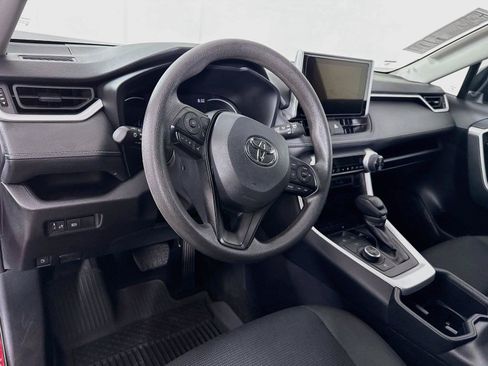 Certified 2025 Toyota RAV4 LE AWD/4WD image 4