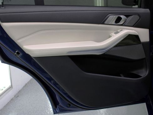 Used 2019 BMW X7 xDrive40i w/ Premium Package image 46