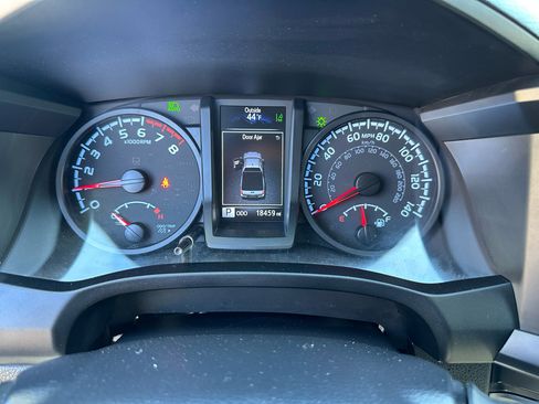 Used 2022 Toyota Tacoma SR5 image 16