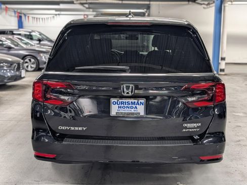 Used 2023 Honda Odyssey Sport image 6