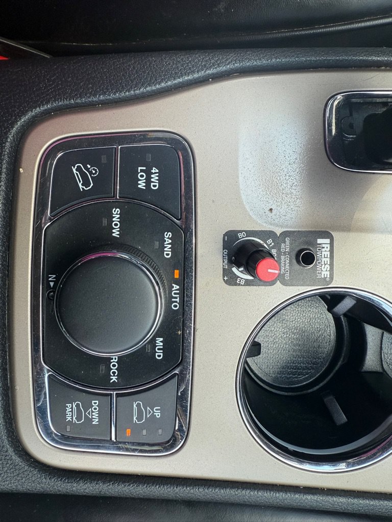 Used 2015 Jeep Grand Cherokee Summit w/ Platinum Series Group AWD/4WD image 35