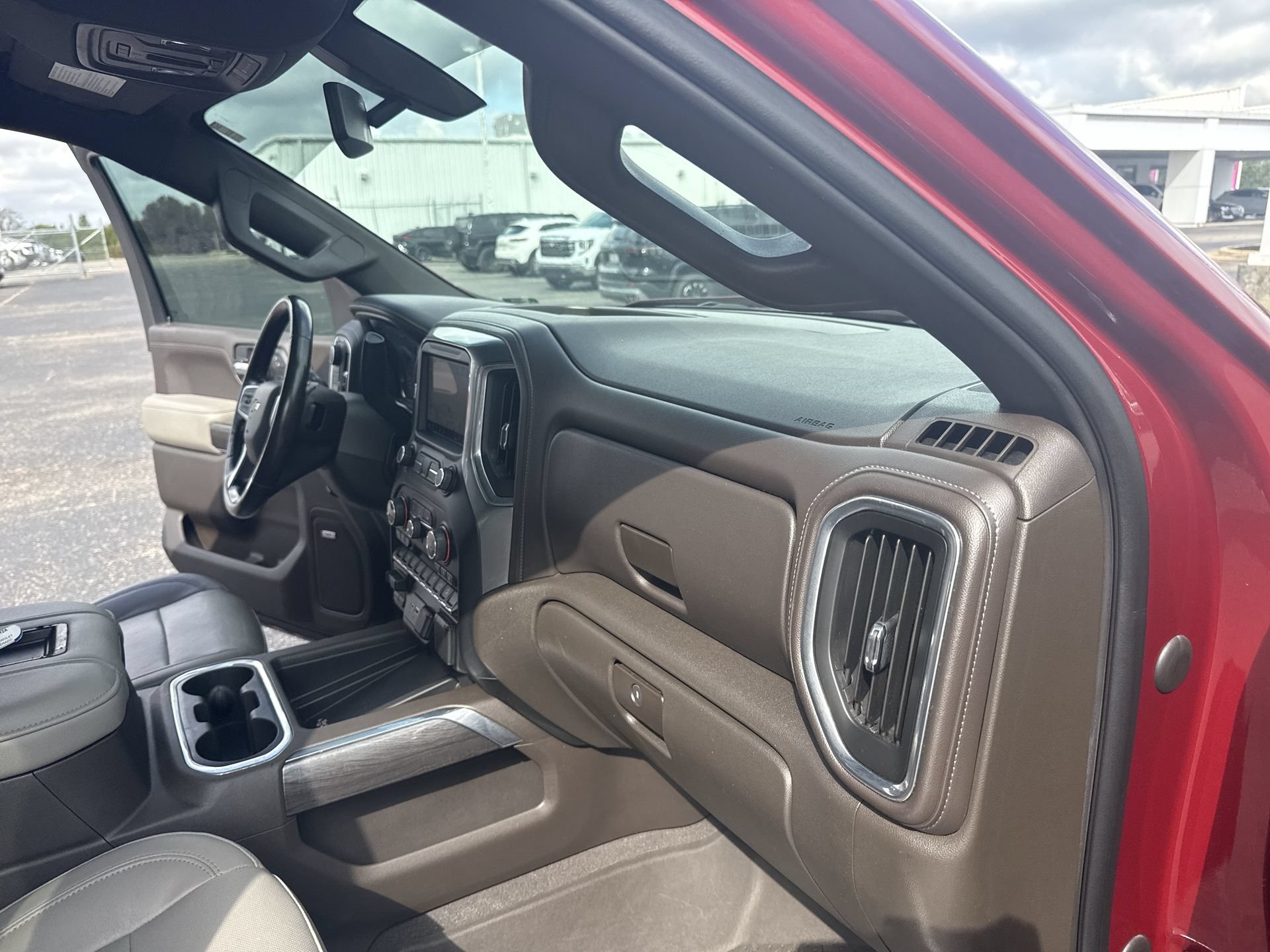 Certified 2019 Chevrolet Silverado 1500 LTZ AWD/4WD image 36